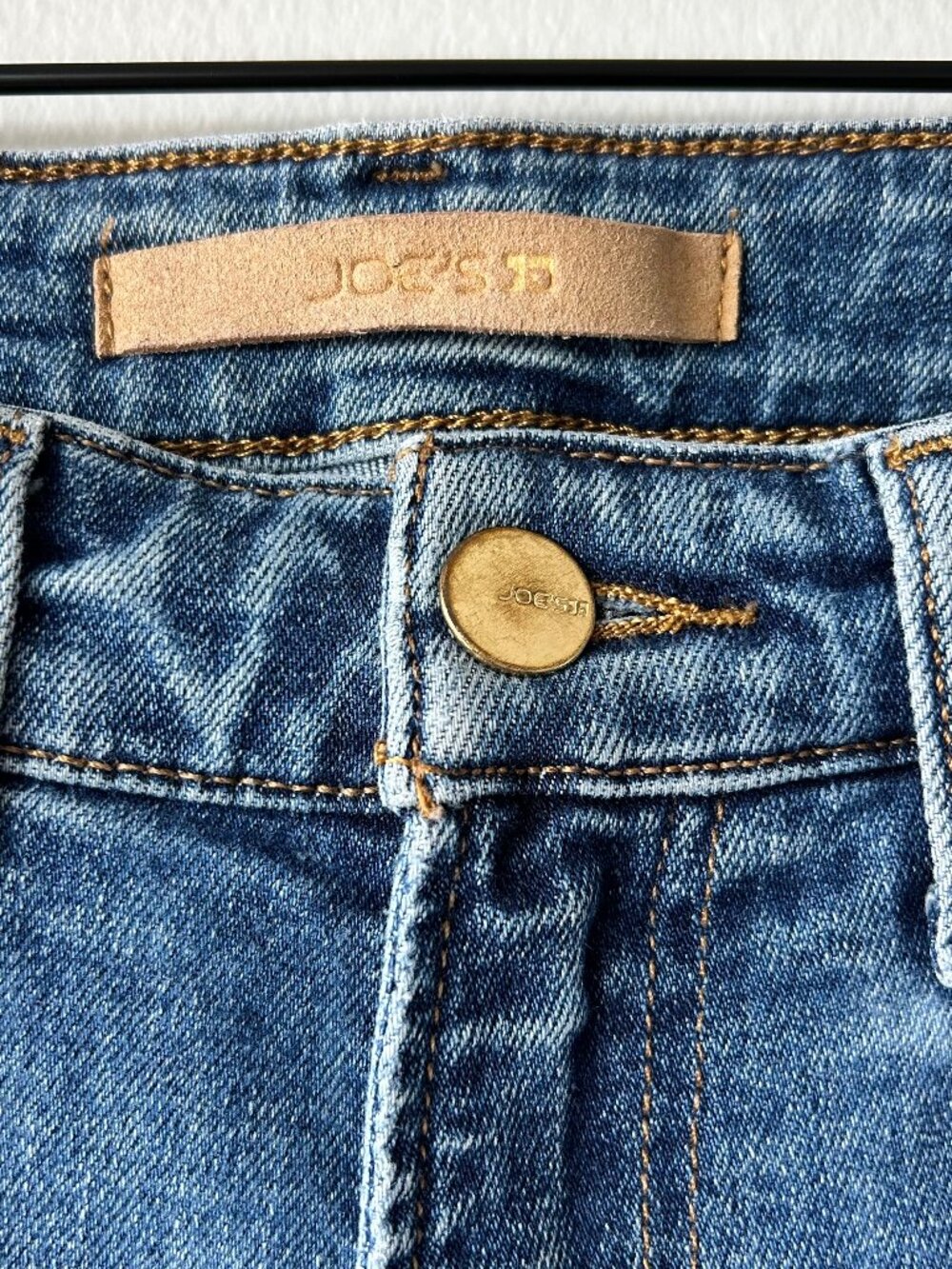 Joe's Jeans The Callie High Rise Cropped Bootcut Jeans Size 24 Medium Wash - Picture 5 of 13